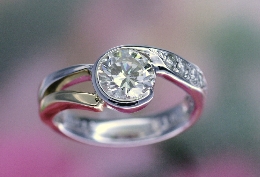 ダイヤ１ｃｔ　婚約指輪兼結婚指輪